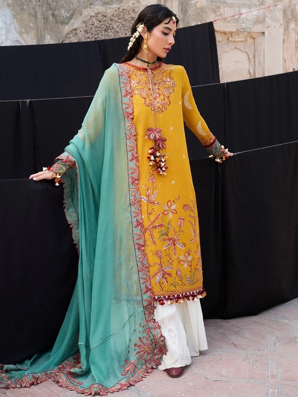Hussain Rehar “Masam” 3-Piece Suit • Size S • Preloved • Embroidered Lawn
